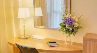 Гостиница Hampton by Hilton Ufa Уфа Номер с кроватью размера -4